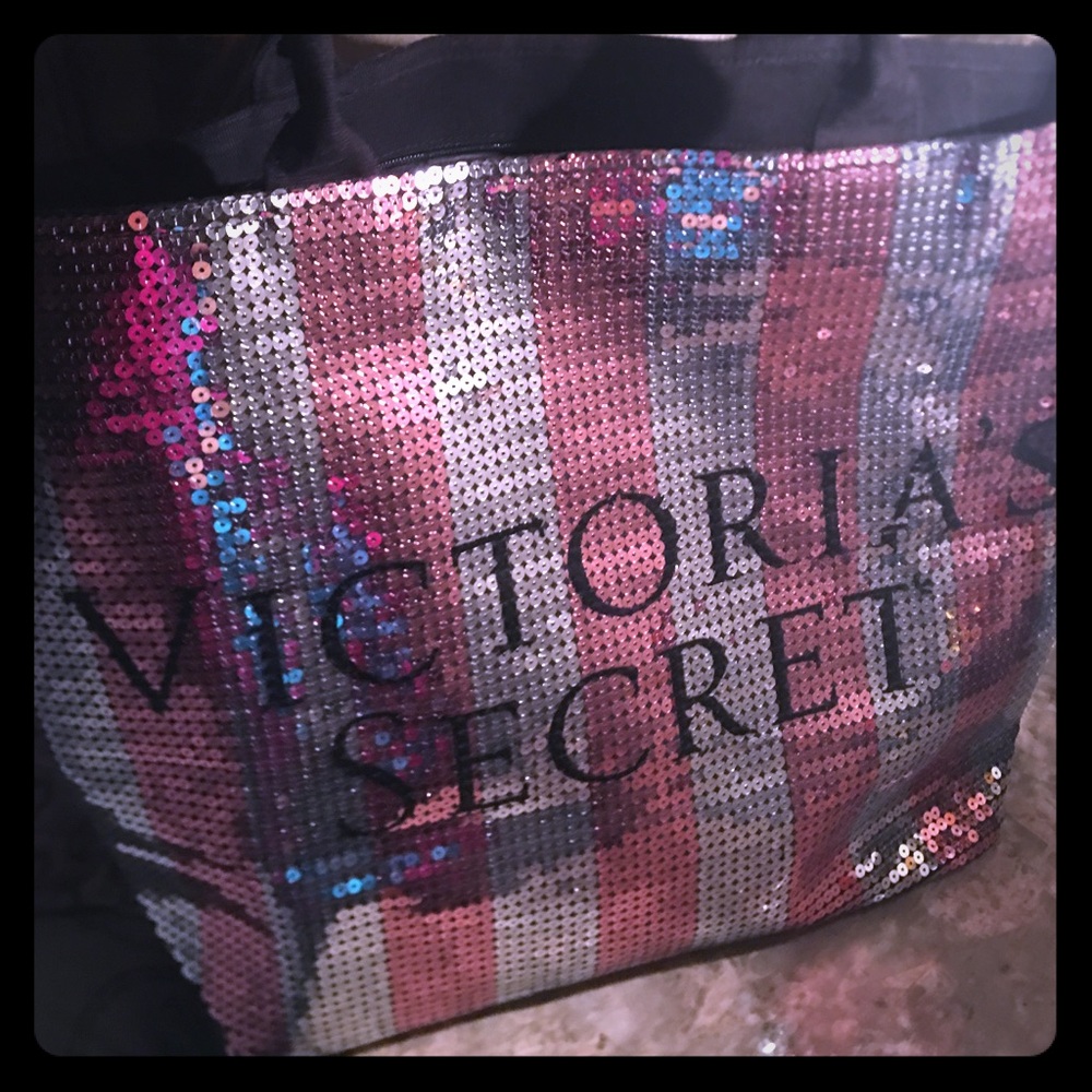 Victoria's Secret signature tote in sequins💞